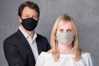 Bild von Wiederverwendbare Mund-Nasen-Maske für Erwachsene, Anthrazit