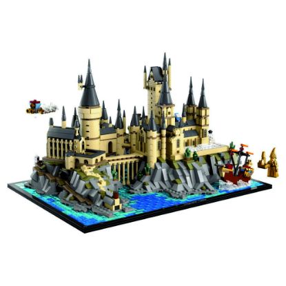 Bild von "Harry Potter" - Schloss Hogwarts mit Schlossgelände